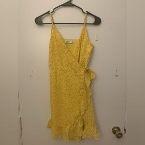 Hollister yellow dress